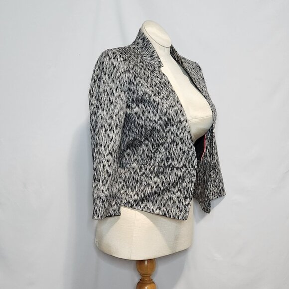 express Black White Patterned Blazer Jacket - Size 8 - Picture 3 of 14
